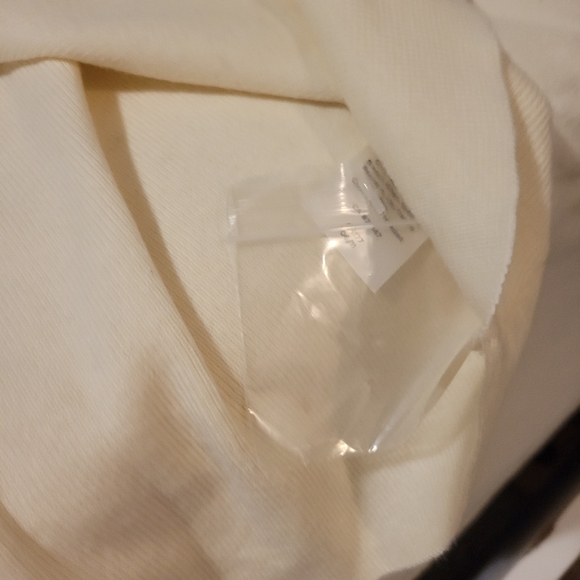 Sweater - Picture 4 of 5